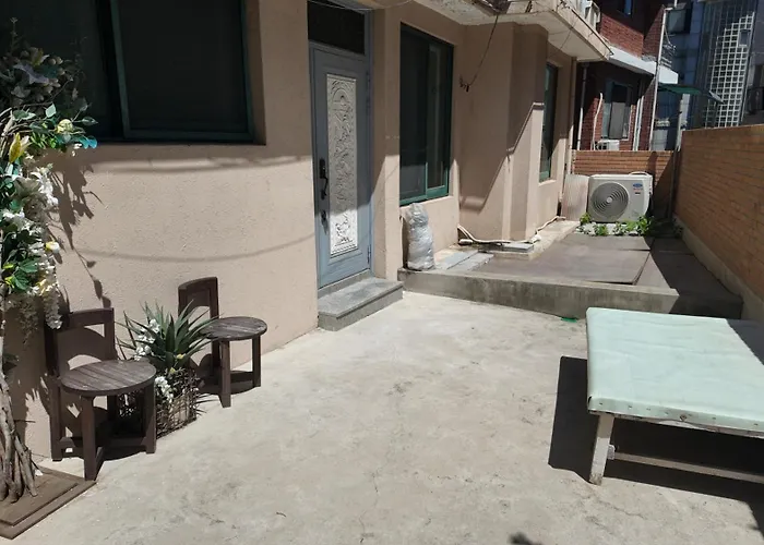 A Rare Opportunity, A With A Kid Friendly Yard Seul
